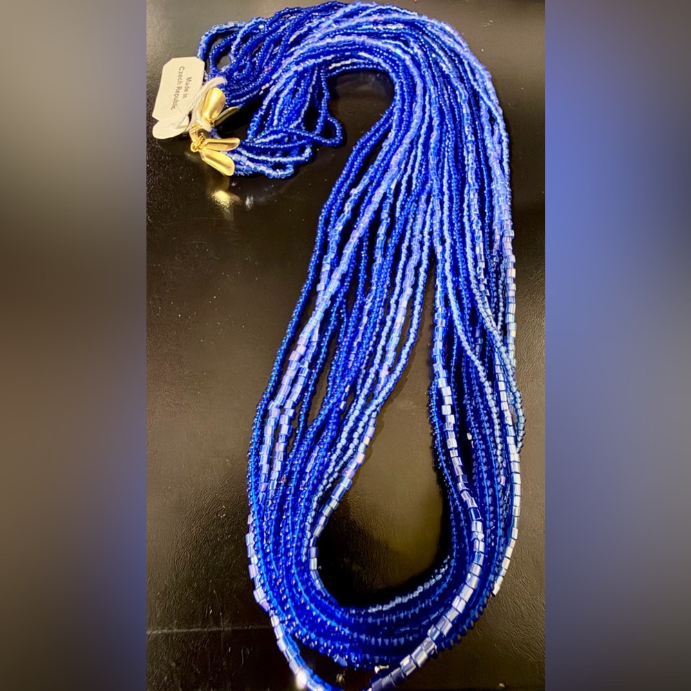 Czech Glass Blue beaded Necklace, NWT.